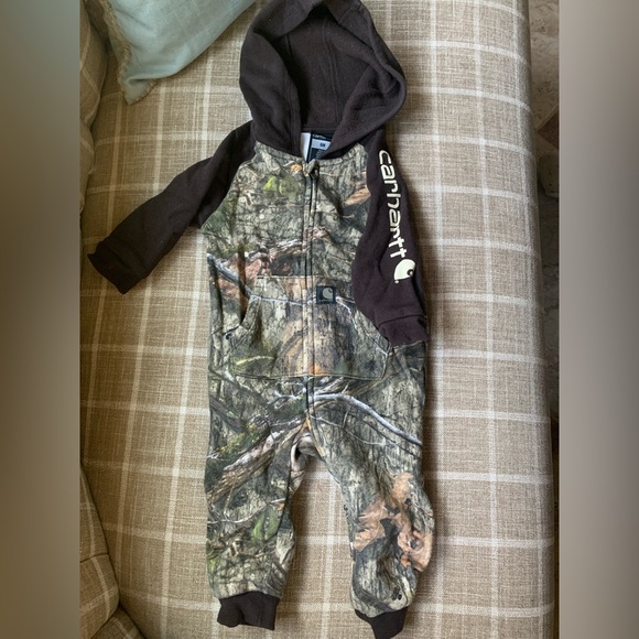 Carhartt Woodland Camo Infant Jumpsuit. Carhartt  one piece zip up Sz 6 months. - Picture 1 of 2